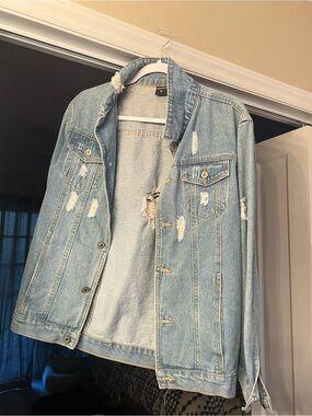 Light Wash Distressed Jean Jacket - Unbranded